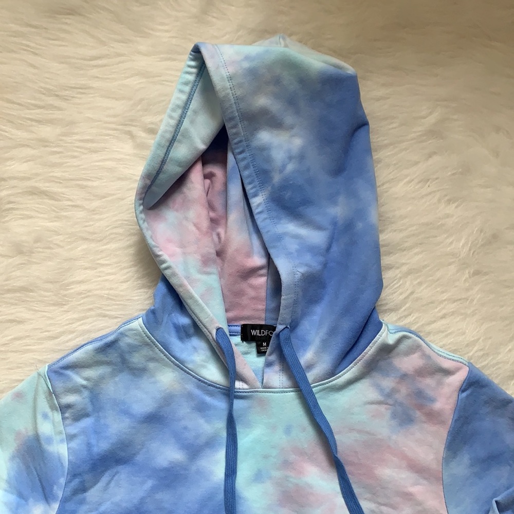 WILDFOX Tie-Dye Blue Pink Hoodie Hooded Cropped Sweatshirt - Picture 6 of 9